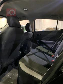 نيسان فيرسا